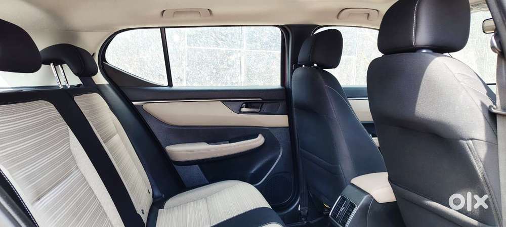 Honda Elevate Vx Cvt, 2023, Petrol