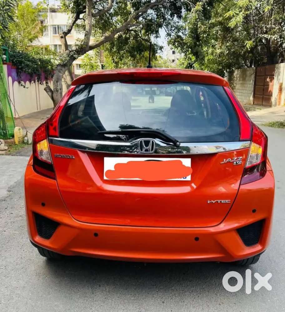 Honda Jazz 2015 Petrol 75000 Km Driven
