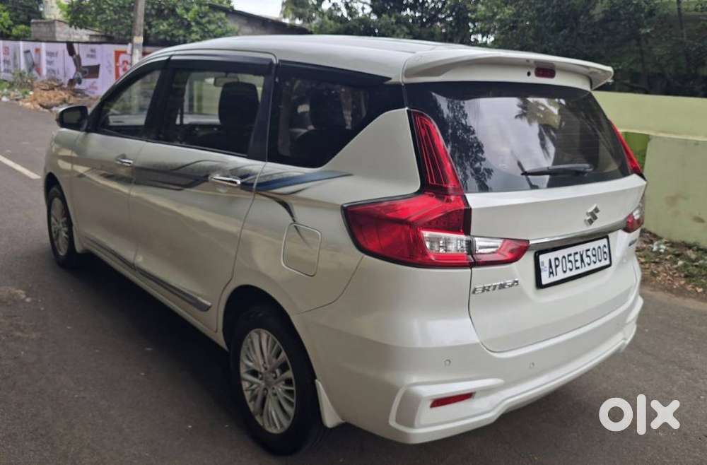 Maruti Suzuki Ertiga Shvs Zdi Plus, 2018, Diesel