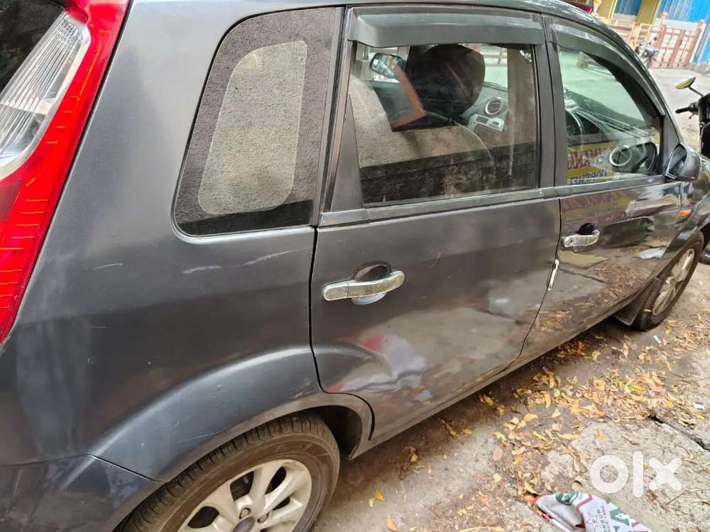 Ford Figo Diesel Zxi 2012