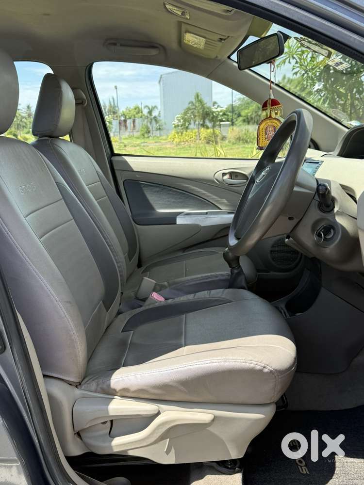 Toyota Etios Liva 2014-2016 V, 2014, Petrol