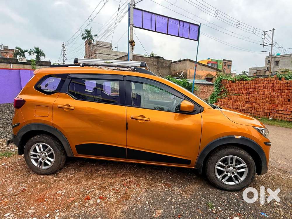 Renault Triber Rxt, 2021, Petrol