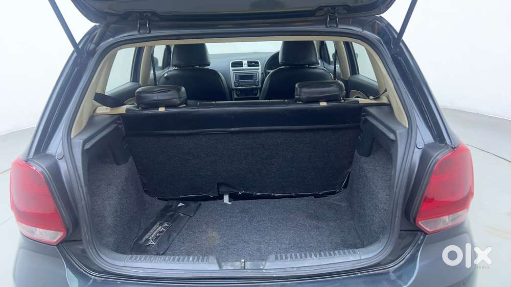 Volkswagen Polo Petrol Highline 1.2l, 2015, Petrol