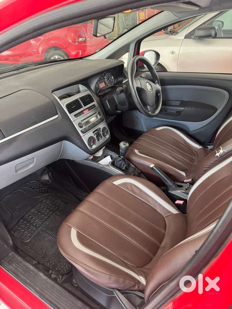 Fiat Grande Punto 2011 Year