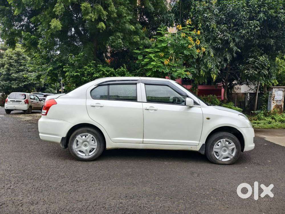 Maruti Suzuki Swift Dzire Lxi Option, 2011, Petrol