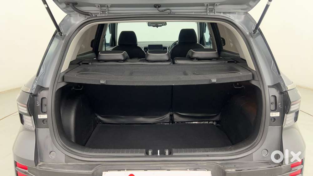 Hyundai Venue 1.0 Sx (o) Turbo Dct, 2025, Petrol