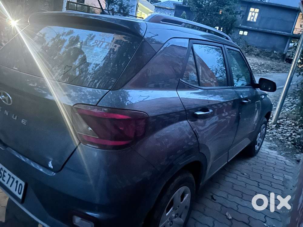 Hyundai Venue 2022 Petrol Good Condition