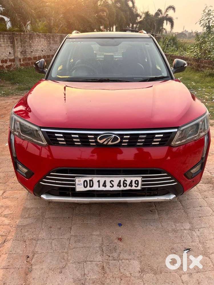Mahindra Xuv300 W8 1.5 Diesel Dual Tone, 2019, Diesel