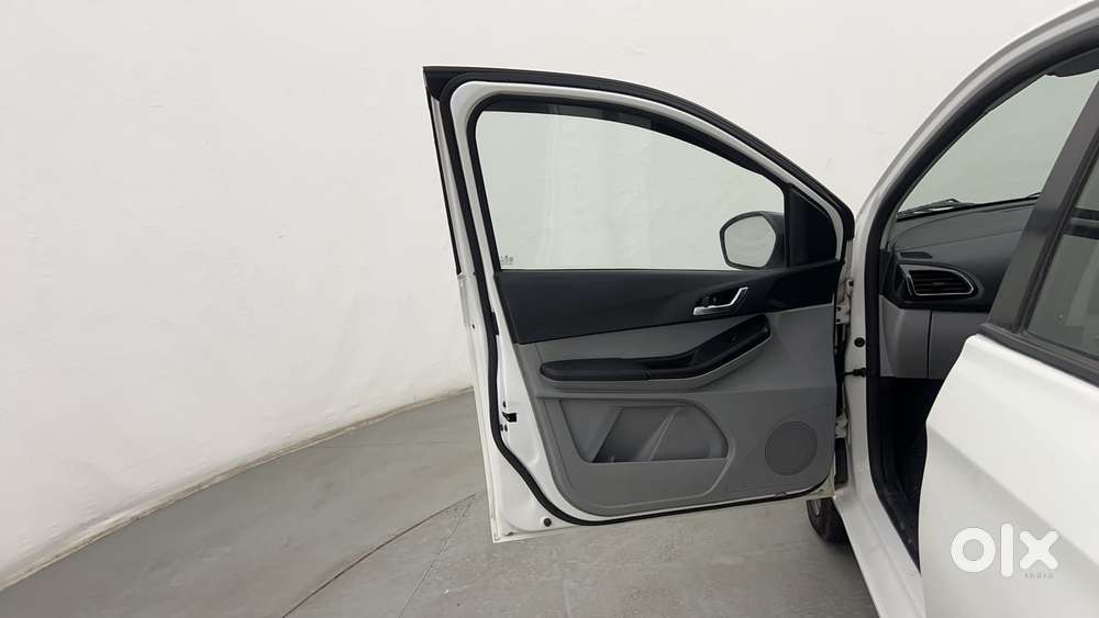 Tata Tiago 1.2 Revotron Xz Plus, 2021, Petrol
