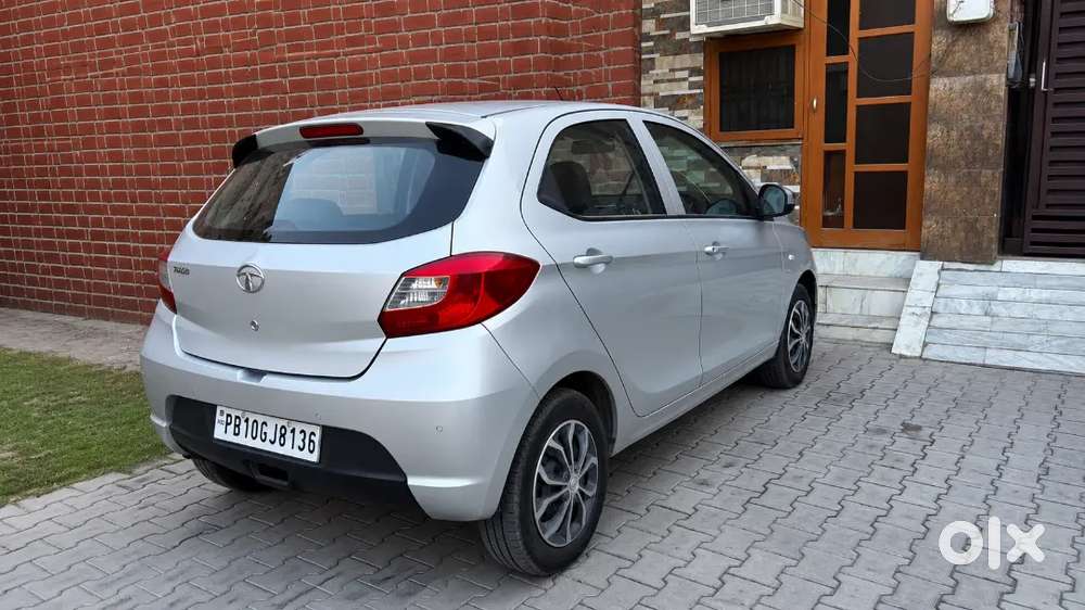 Tata Tiago Xt Petrol 2017