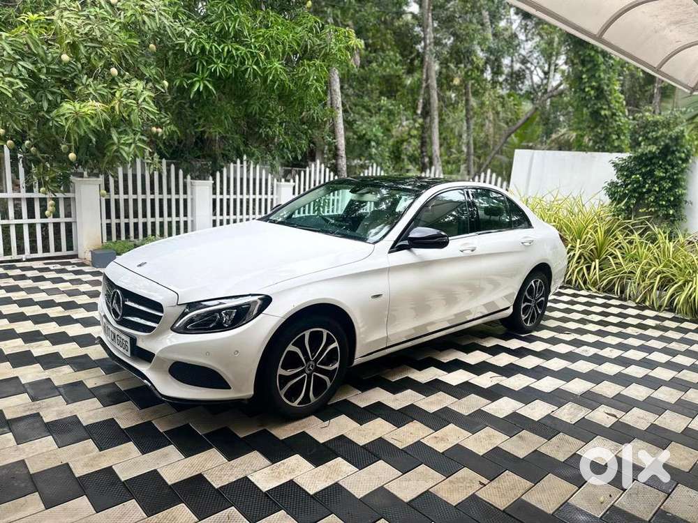 Mercedes-benz C-class 2017 /2018 Diesel 34000 Km Driven