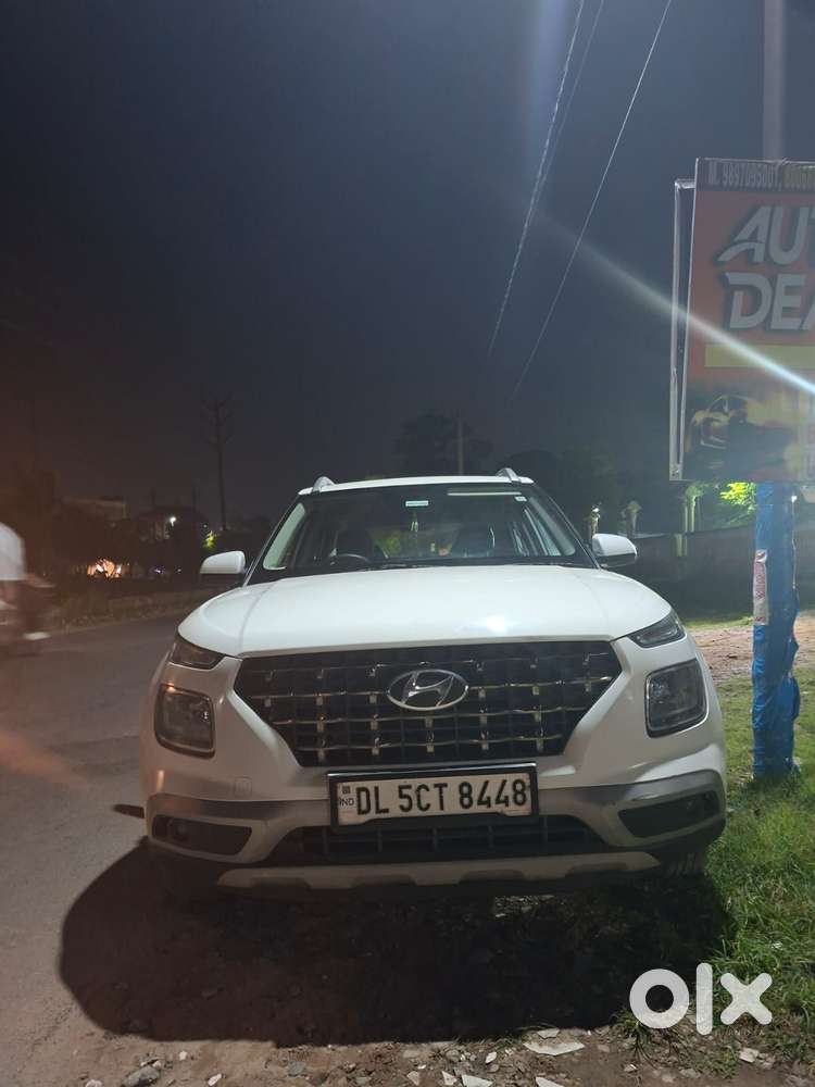 Hyundai Venue S 1.2 Petrol, 2022, Petrol