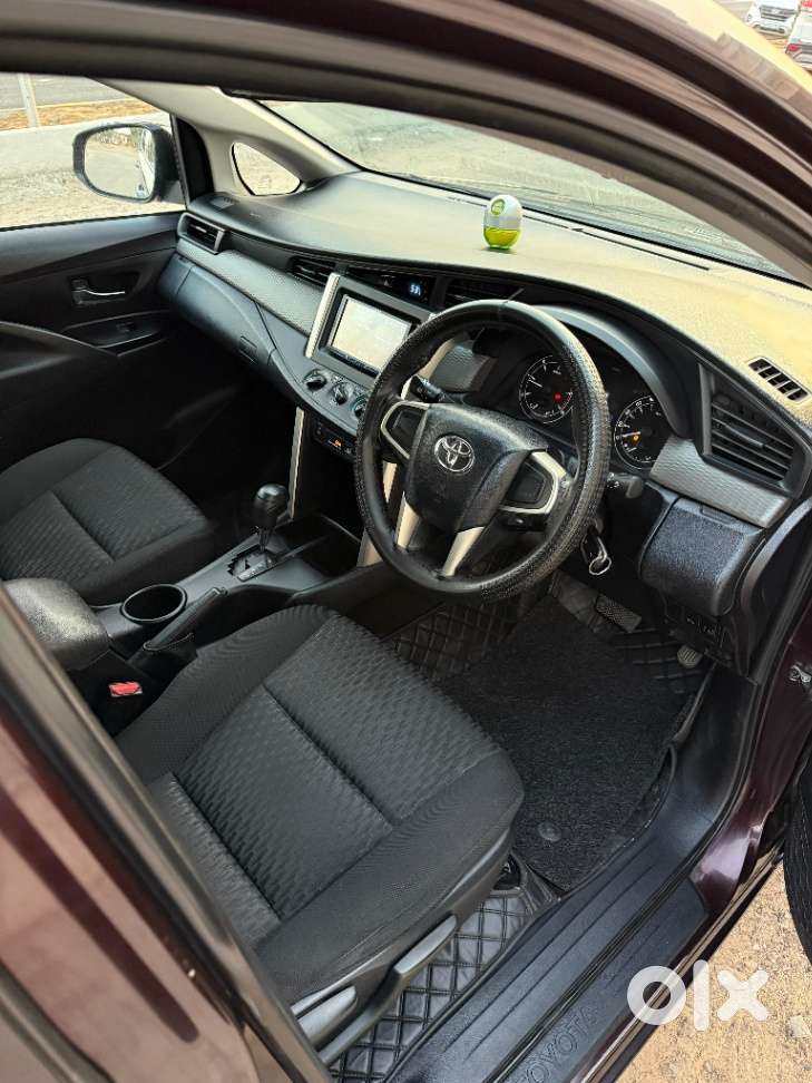 Toyota Innova Crysta 2.8 Gx At 8s, 2018, Diesel