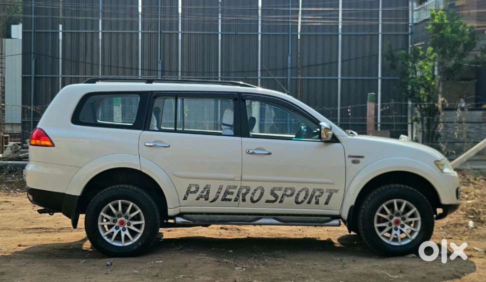 Mitsubishi Pajero Sport 2.5 Manual, 2012, Diesel