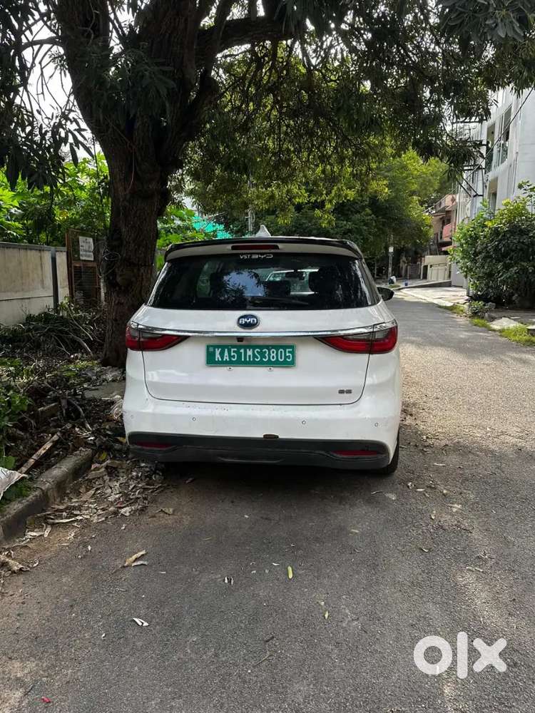 Byd E6 2022 Electric Good Condition