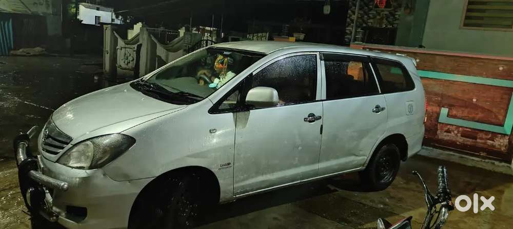 Toyota Innova Diesel 2011