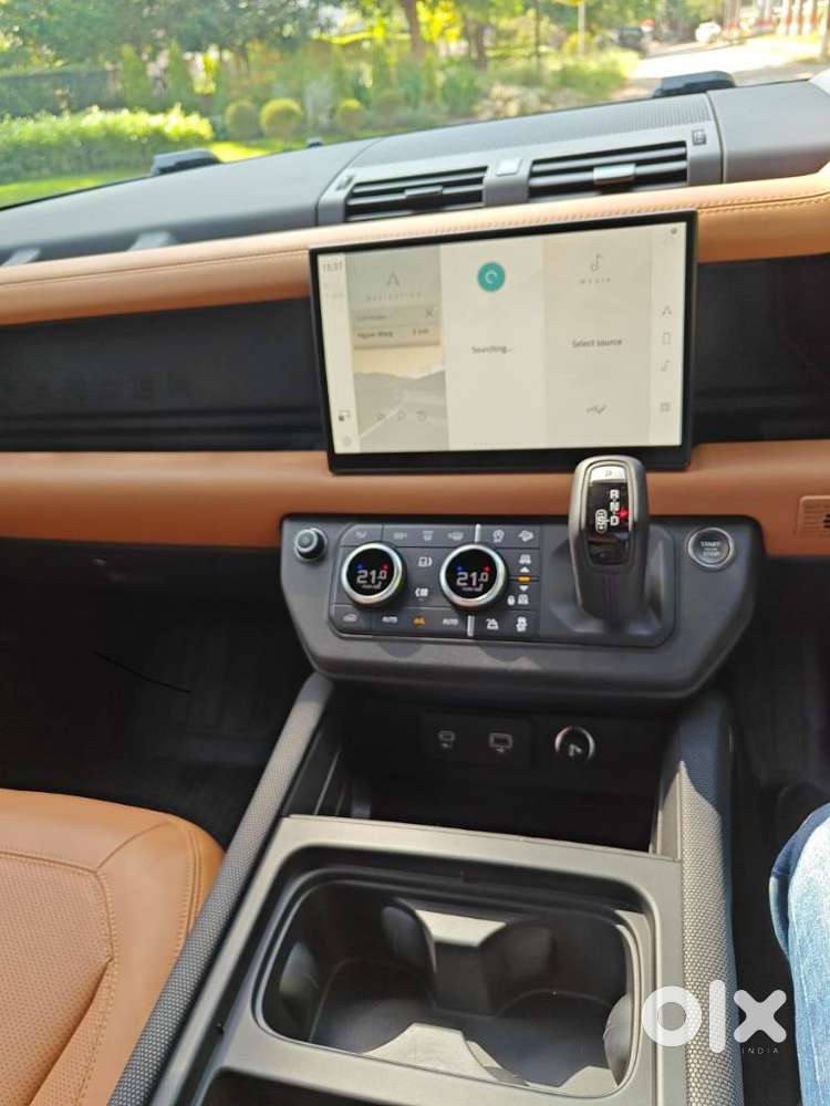 Land Rover Defender 5.0 110 V8, 2022, Petrol