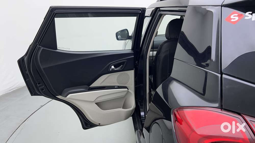 Mahindra Xuv300 W8 Option, 2022, Petrol