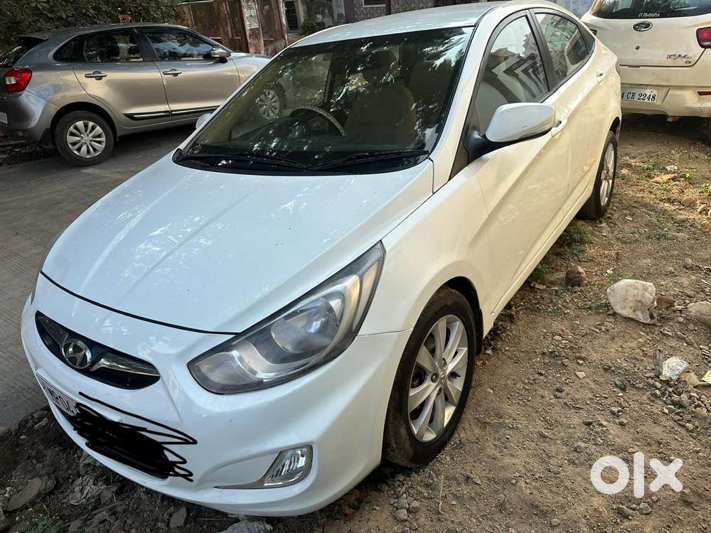 Hyundai Verna Fluidic 1.6 Vtvt, 2011, Petrol