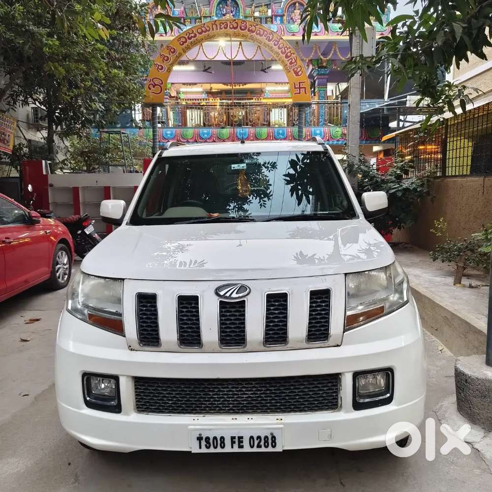 Mahindra Tuv 300 2015 Diesel 140000 Km Driven