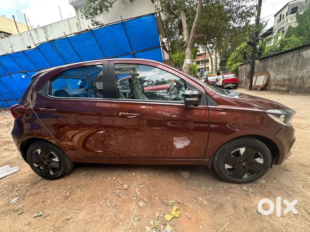 Tata Tiago Petrol 2025