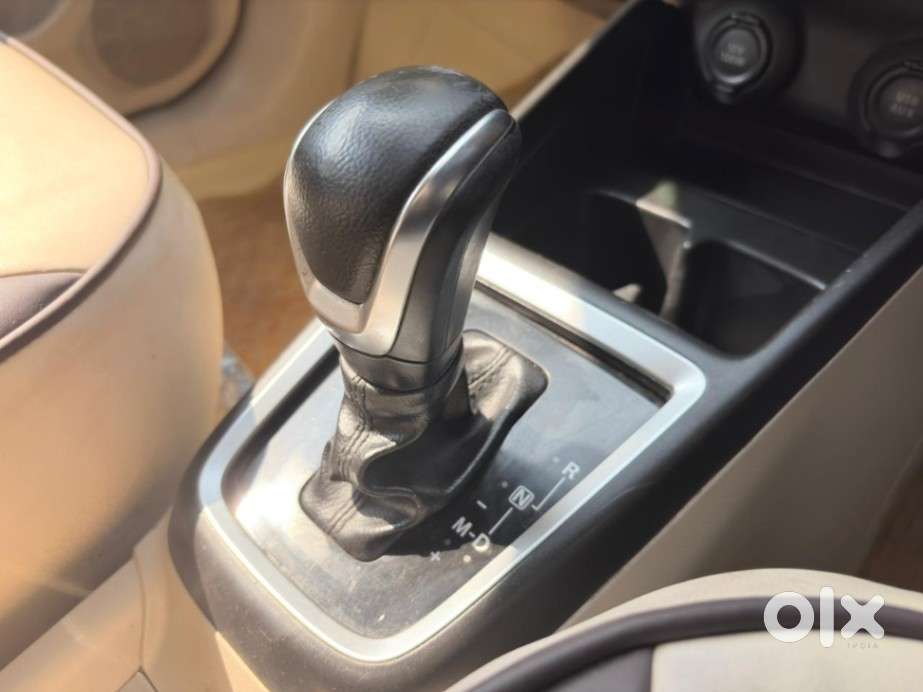 Maruti Suzuki Swift Dzire Amt Zxi, 2018, Petrol