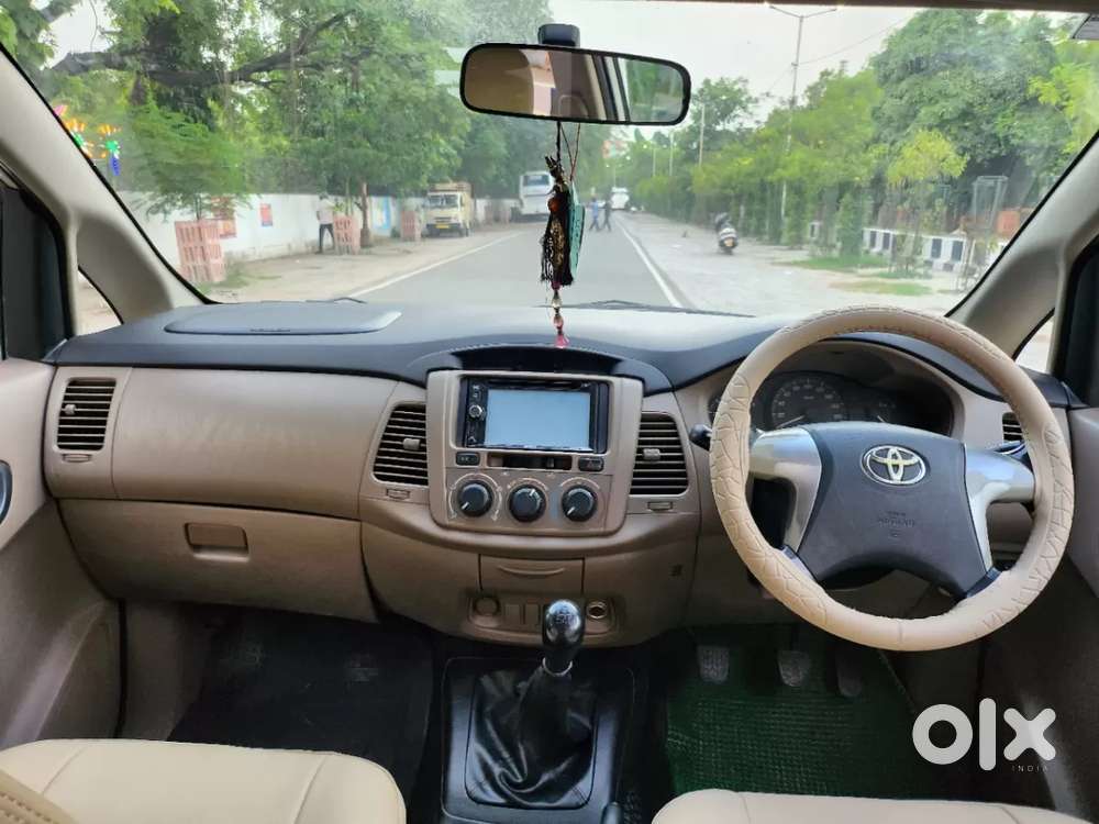 Toyota Innova 2.5 G (diesel) 7 Seater Bs Iv, 2016, Diesel