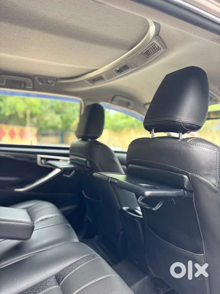 Toyota Innova Crysta 2.4 G Mt 7 Str, 2018, Diesel