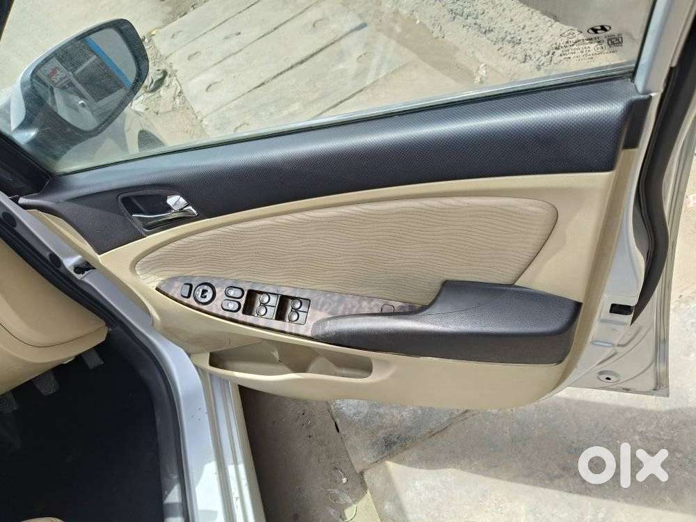 Hyundai Verna Vtvt 1.6 Sx, 2013, Cng & Hybrids