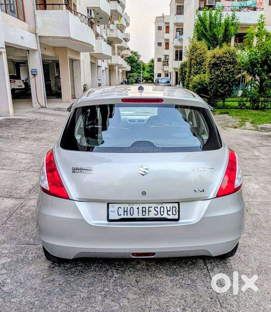 Maruti Suzuki Swift Vxi + Manual, 2016, Petrol