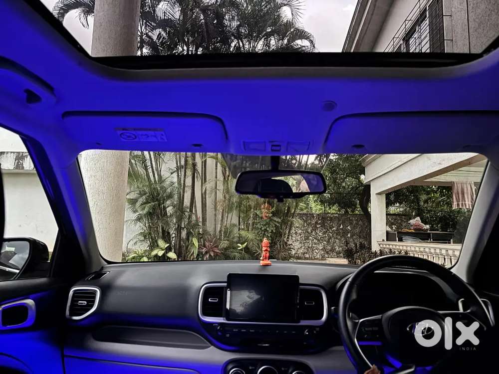 Hyundai Venue 2022 Petrol 32000 Km Driven