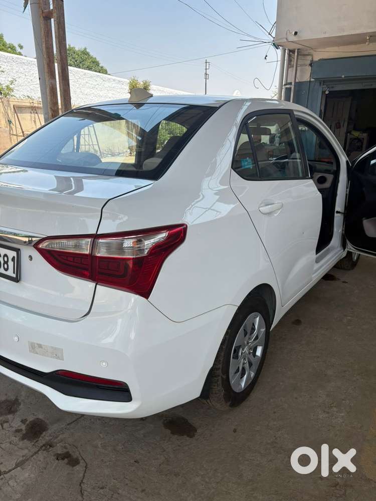 Hyundai Xcent Petrol 2018