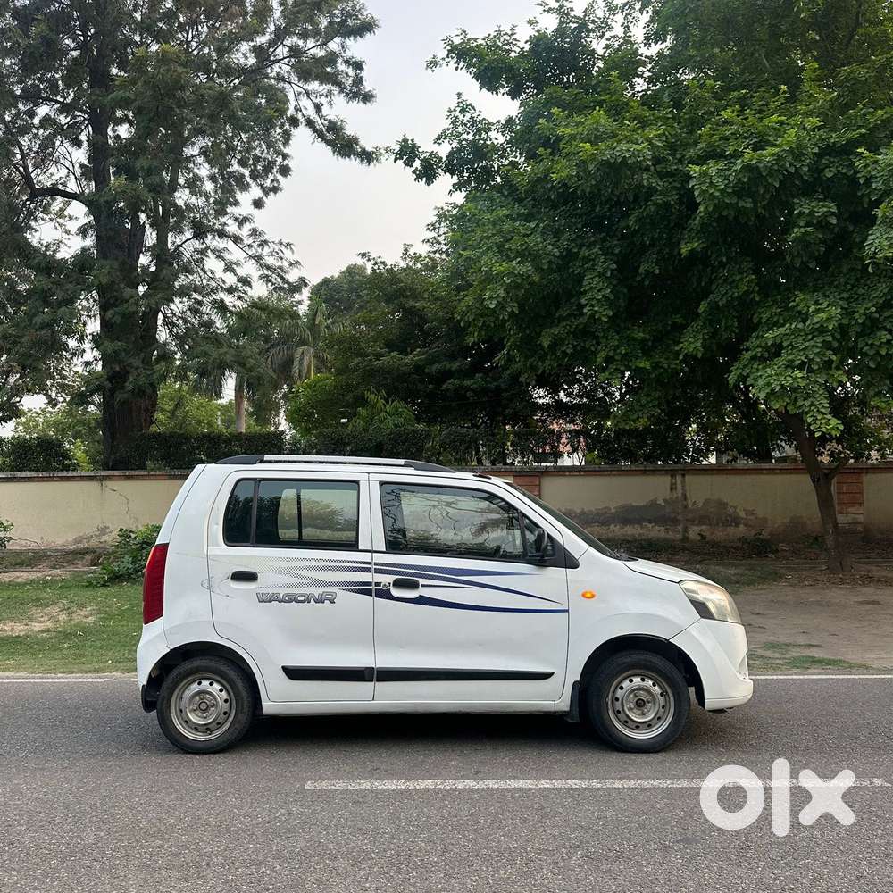 Maruti Suzuki Wagon R Lxi, 2012, Petrol