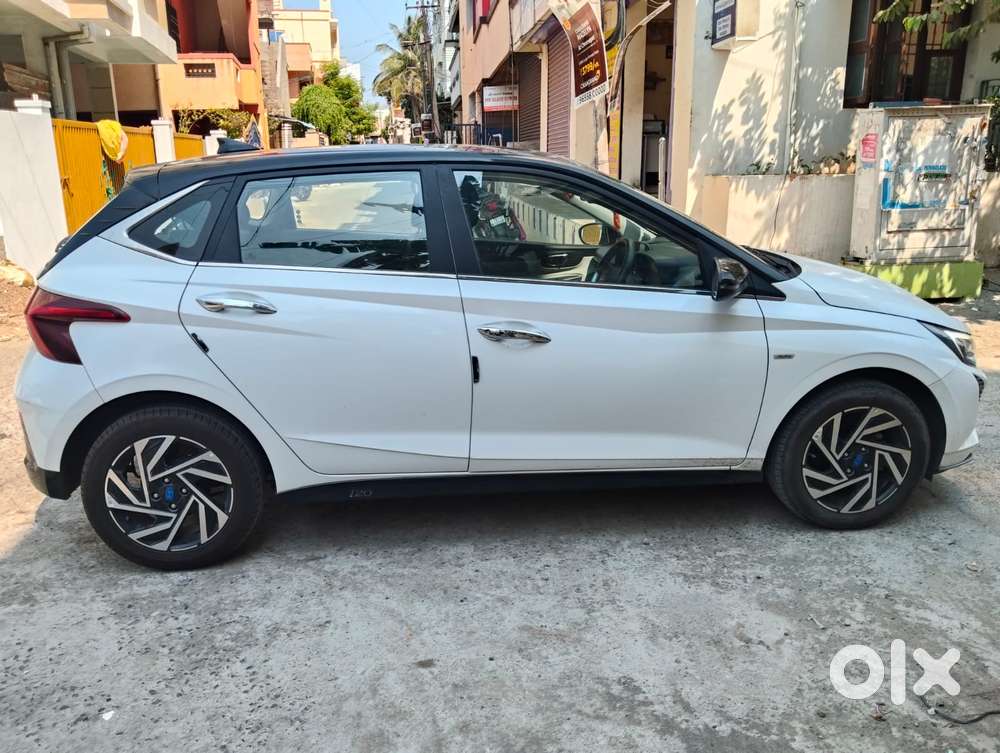 Hyundai I20 Asta (o) 1.2 Ivt, 2023, Petrol