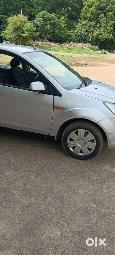 Ford Figo 2010 Petrol Zxi