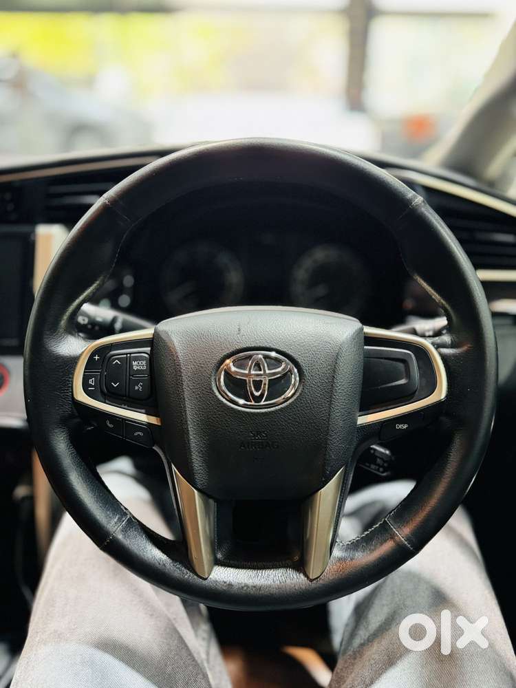 Toyota Innova Crysta 2.8 Z, 2016, Diesel