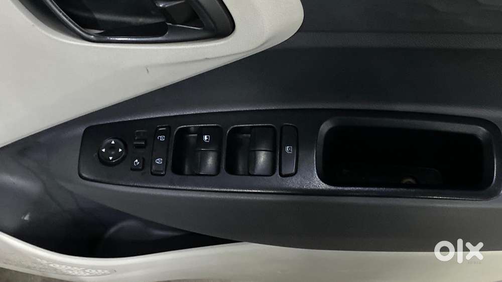 Hyundai Aura 1.0 Sx Plus Petrol, 2020, Petrol