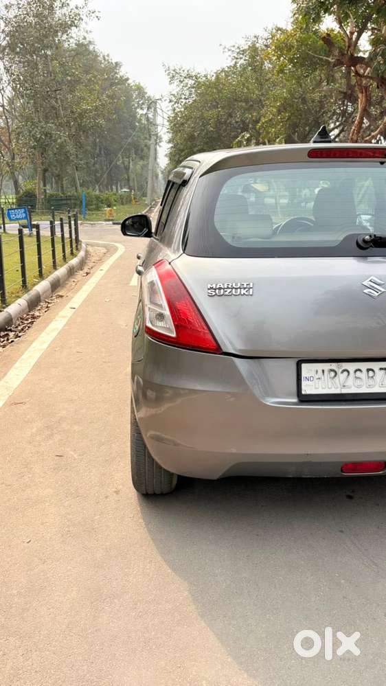 Maruti Suzuki Swift Vvt Zxi, 2013, Petrol