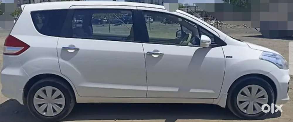 White Maruti Suzuki Ertiga 2016 Diesel 49500 Km Driven
