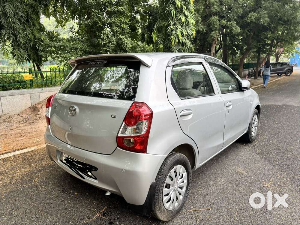 Toyota Etios Liva 1.2 V, 2016, Petrol