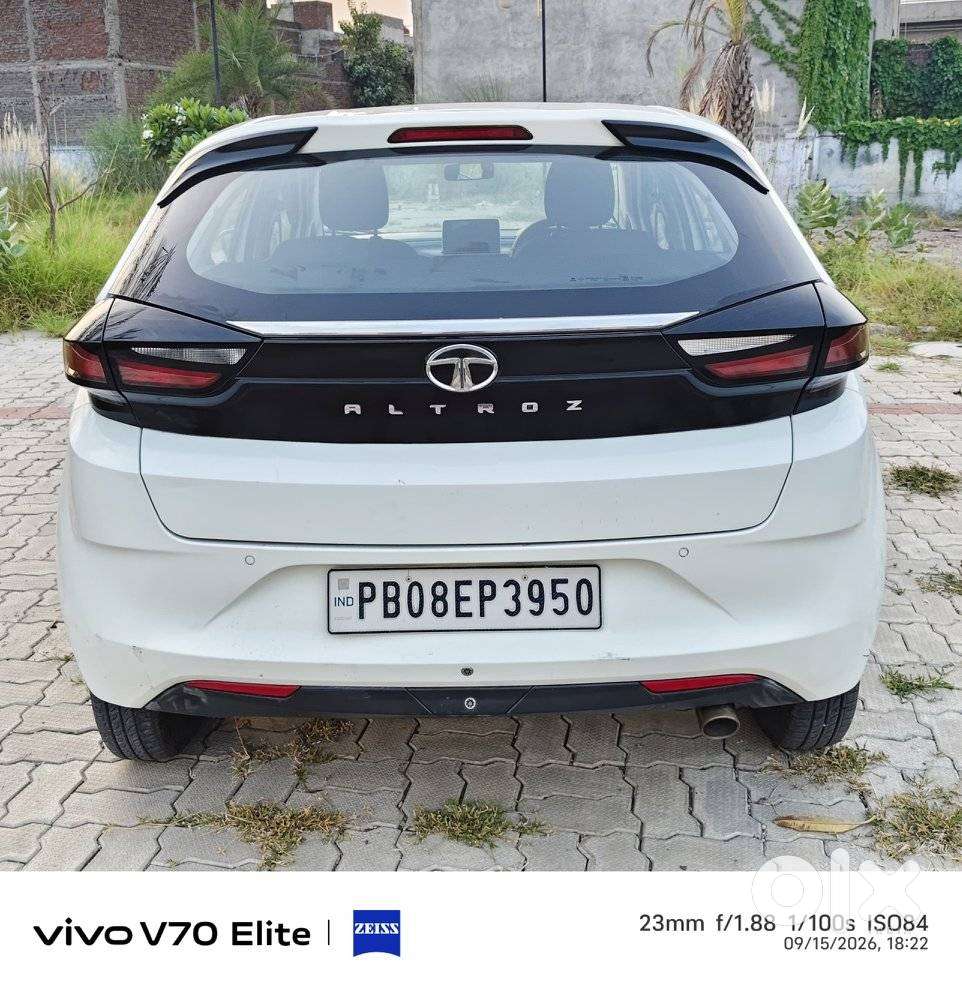 Tata Altroz 1.2 Xe, 2020, Petrol