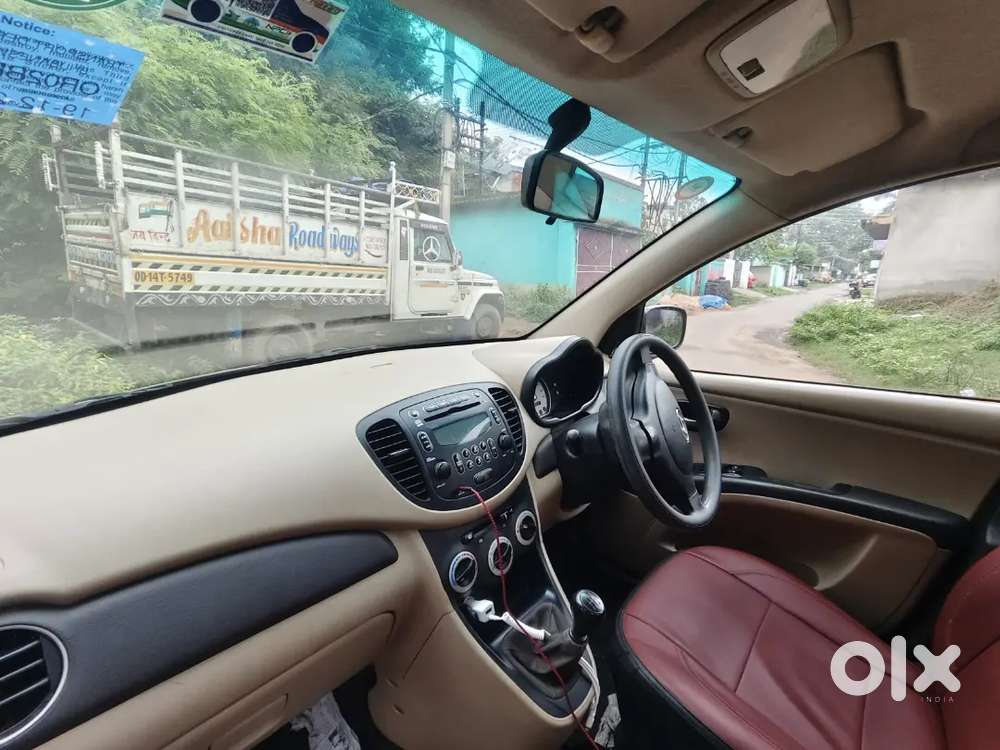 Hyundai I10 Sportz Petrol 2010