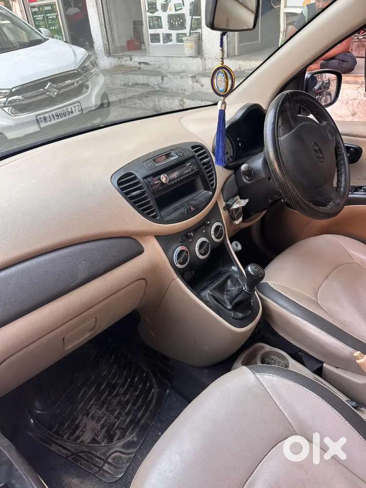 Aone Condition No Mistake 85000 Km Running Cng With Petrol