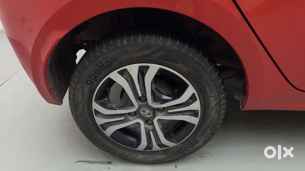 Tata Tiago 1.2 Revotron Xta, 2023, Petrol