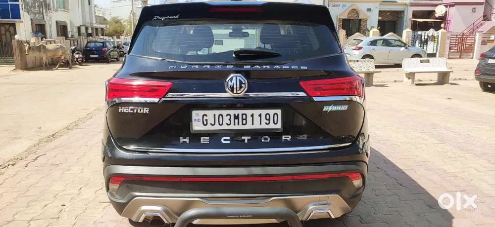 Mg Hector 
Hybrid Manual - Sunroof 
2021-