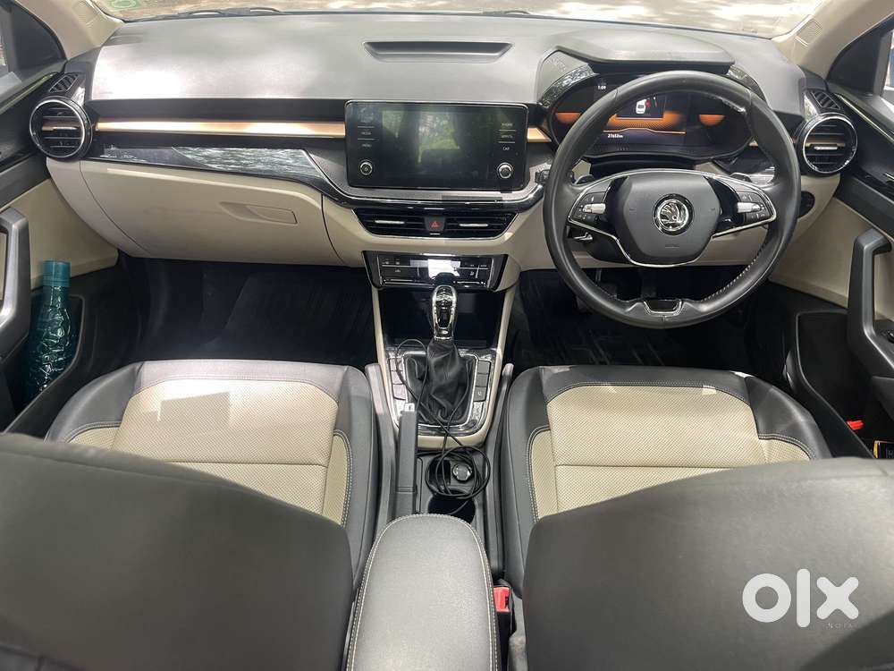 Skoda Slavia 1.0 Tsi Style At, 2023, Petrol