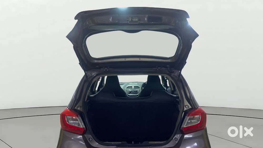 Tata Tiago Xe, 2018, Petrol