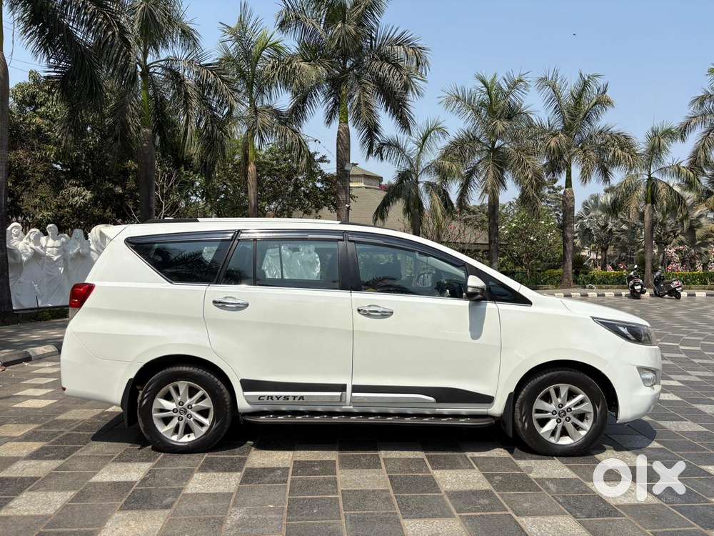 Toyota Innova Crysta 2.4 V 8 Str, 2018, Diesel