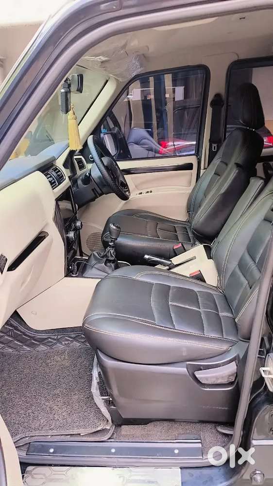 Mahindra Scorpio Classic 2023 Diesel 3800 Km Driven