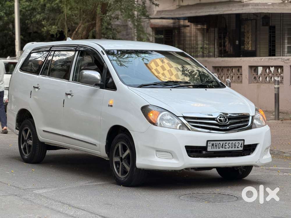Toyota Innova 2.5 G (diesel) 8 Seater, 2010, Diesel